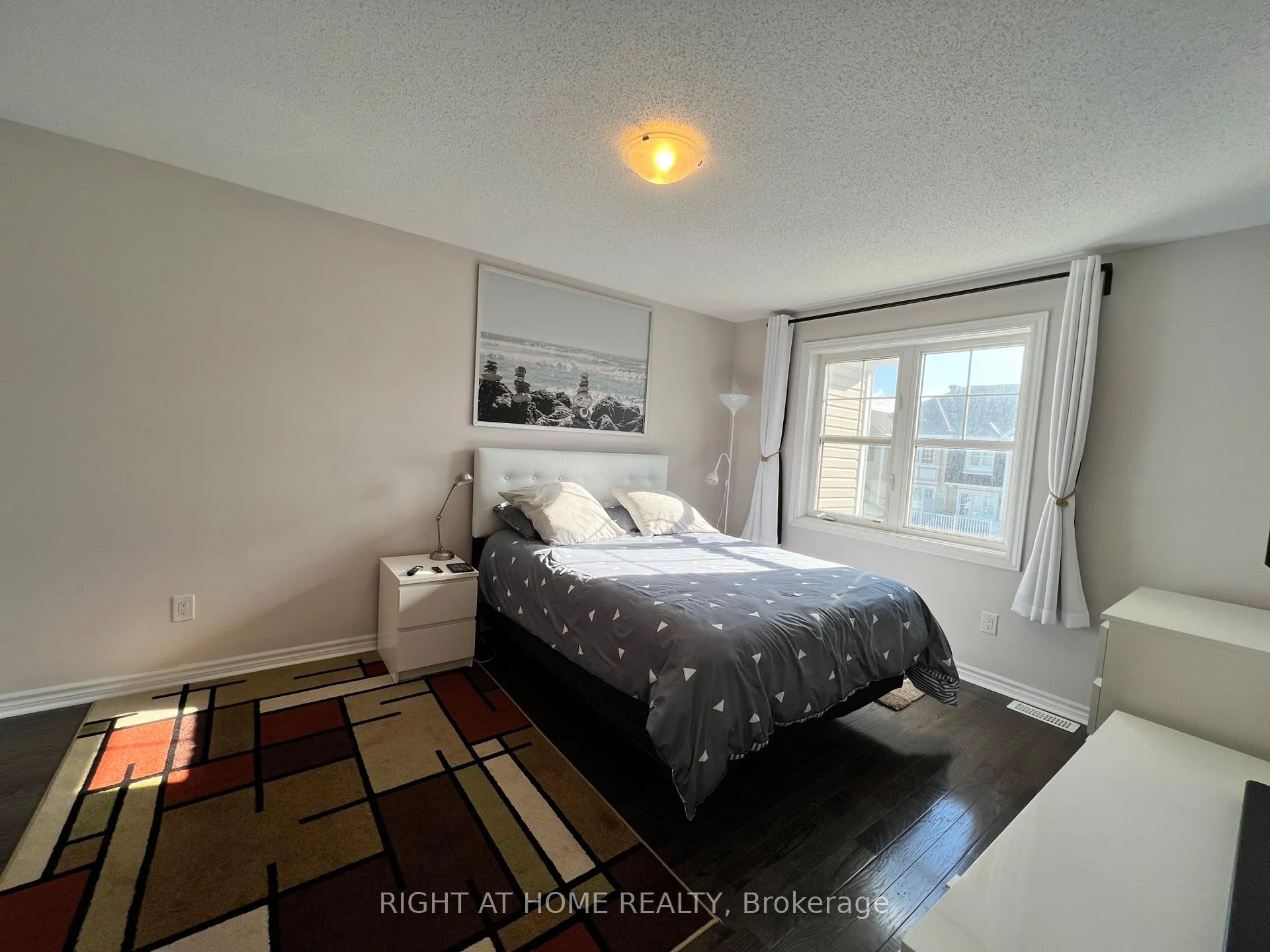 Photo 14 of 590 Foxlight Circle, Ottawa, Kanata - Emerald Meadows/Trailwest — HOMEH