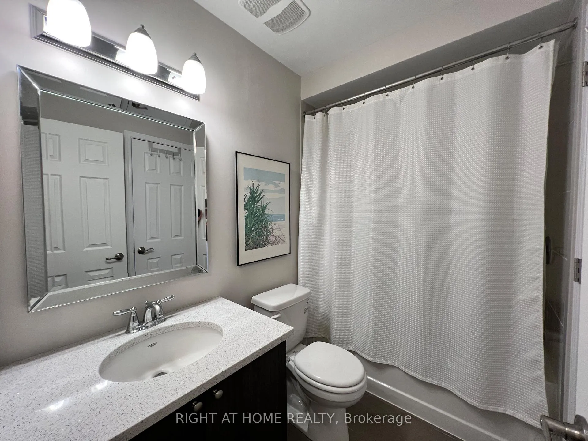 Photo 20 of 590 Foxlight Circle, Ottawa, Kanata - Emerald Meadows/Trailwest — HOMEH