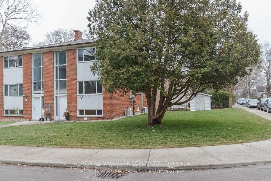 Photo 4 of Unit 1, 451 Leslie Street, Toronto, South Riverdale — HOMEH