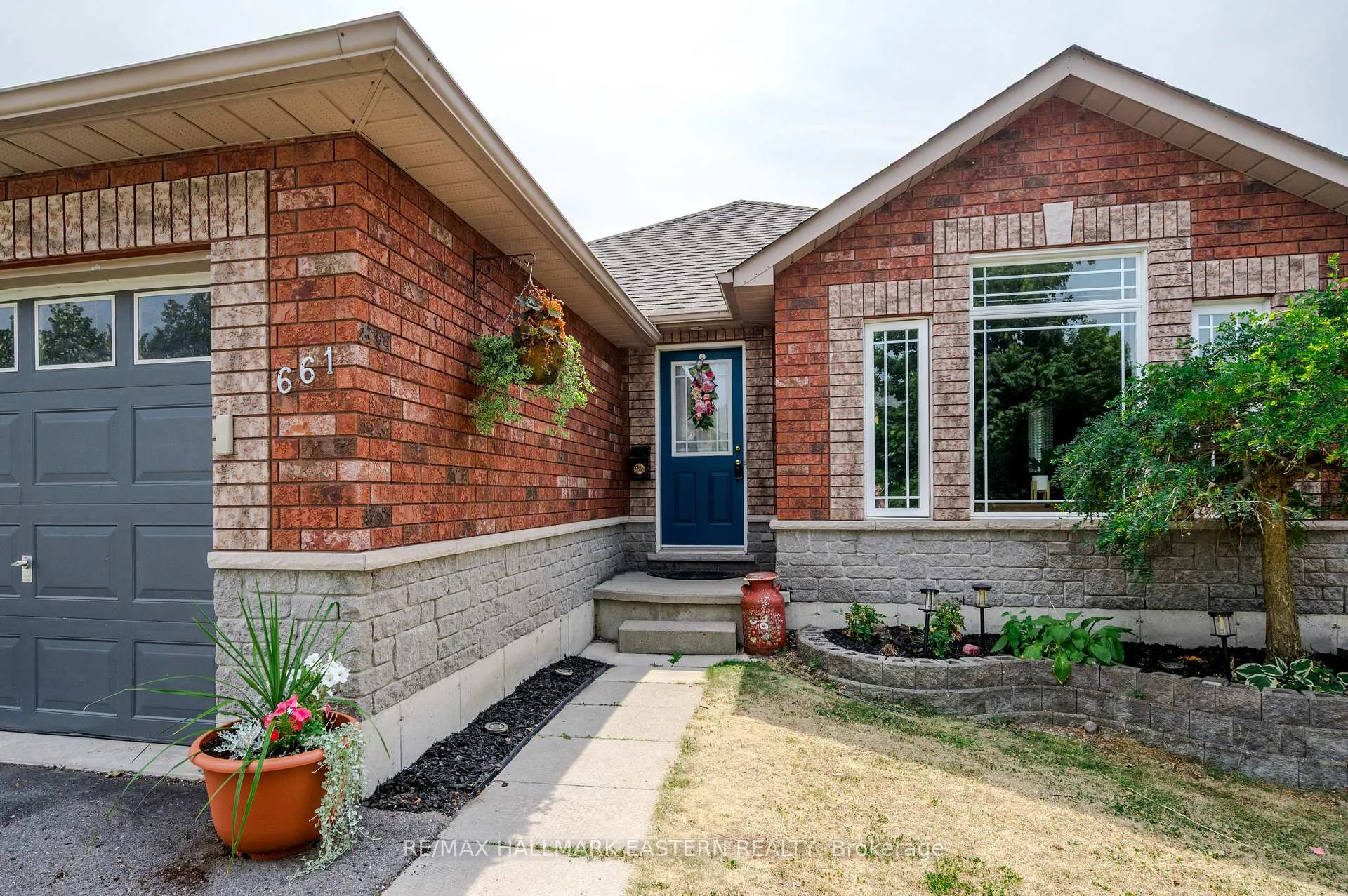 Photo 2 of 661 Trailview Drive, Peterborough, Ashburnham Ward 4 — HOMEH