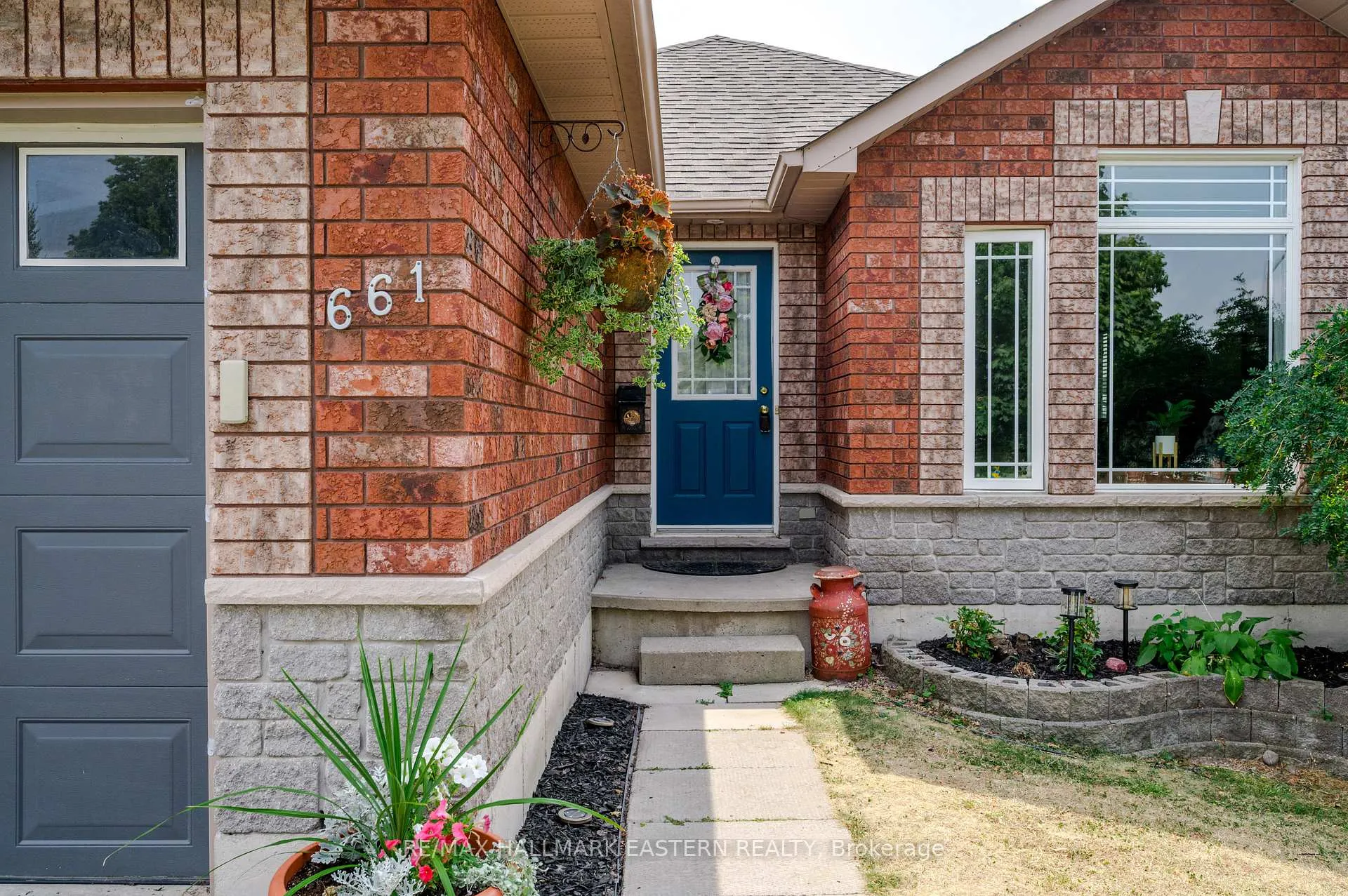 Photo 3 of 661 Trailview Drive, Peterborough, Ashburnham Ward 4 — HOMEH