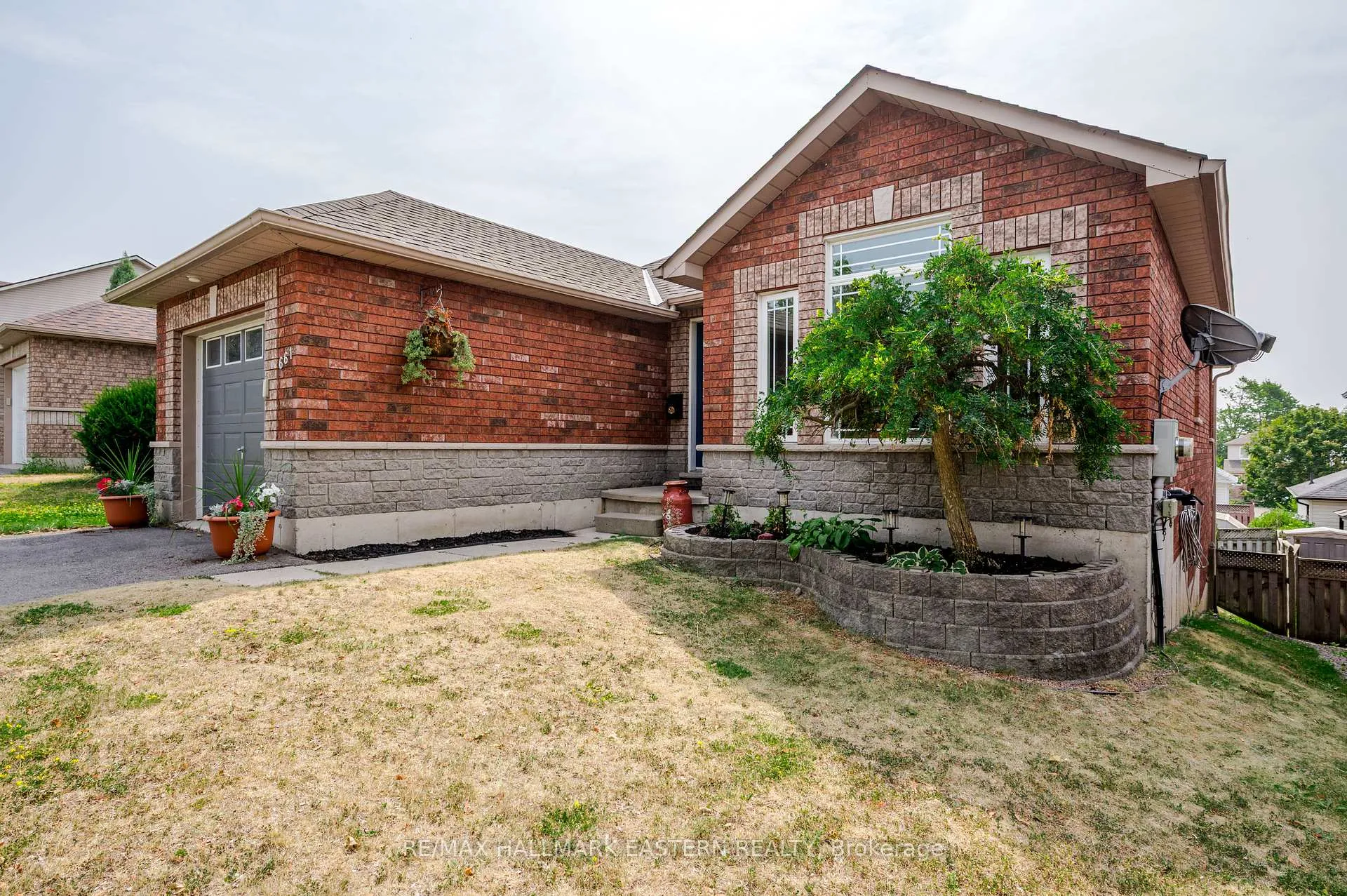 Photo 4 of 661 Trailview Drive, Peterborough, Ashburnham Ward 4 — HOMEH