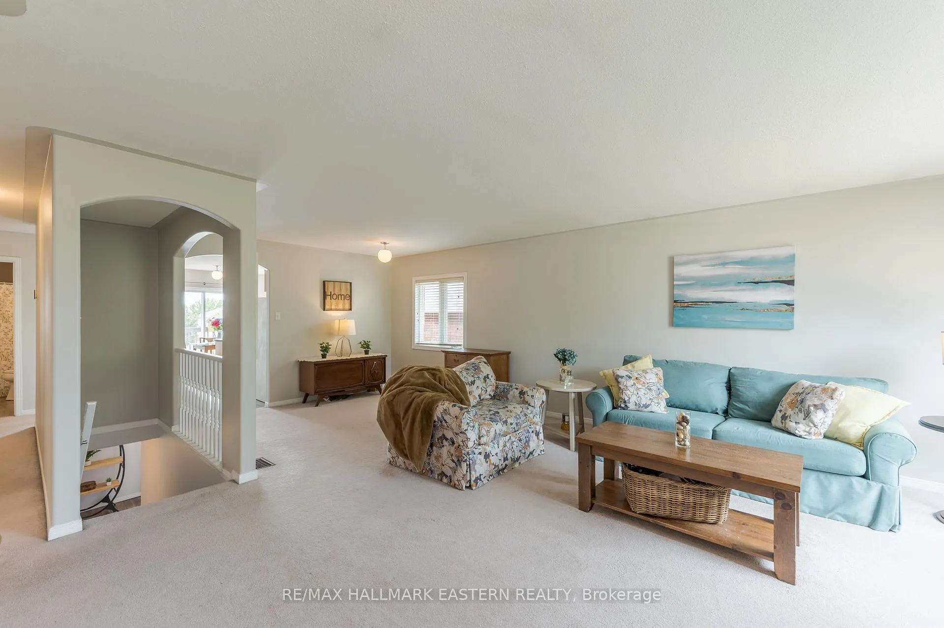 Photo 7 of 661 Trailview Drive, Peterborough, Ashburnham Ward 4 — HOMEH