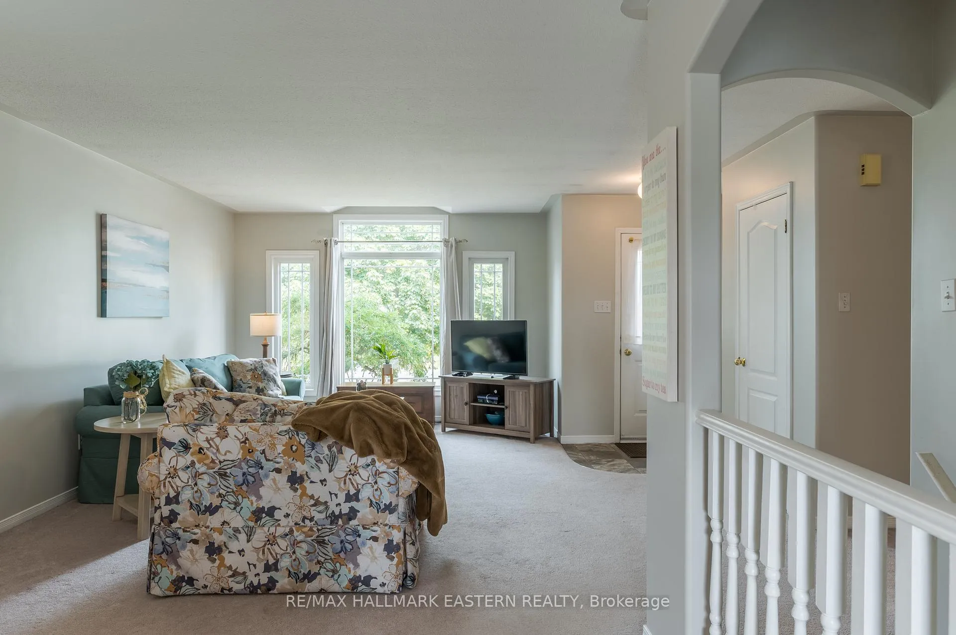 Photo 8 of 661 Trailview Drive, Peterborough, Ashburnham Ward 4 — HOMEH