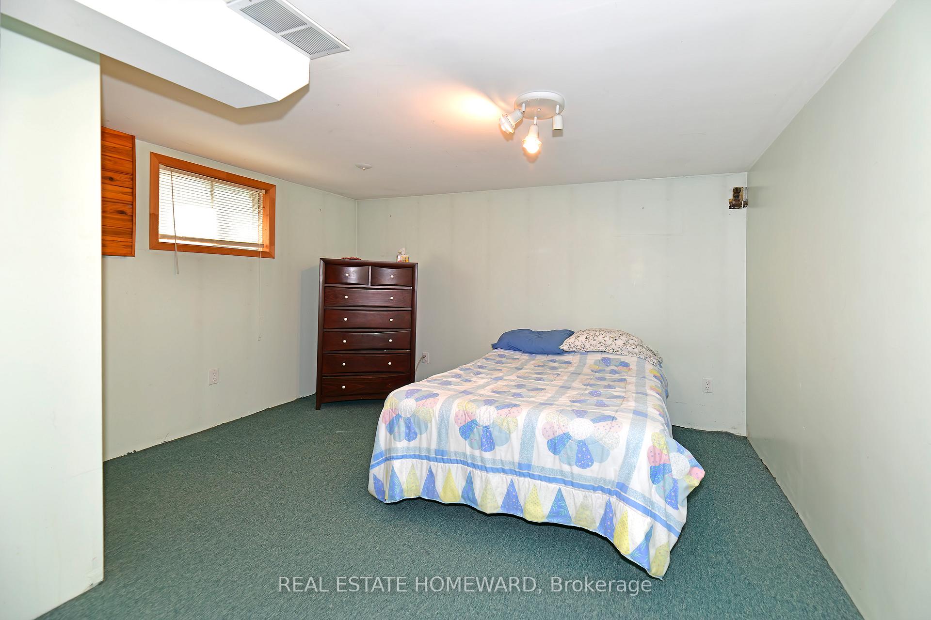 Photo 11 of 295 Chisholm Avenue, Toronto, Woodbine-Lumsden — HOMEH