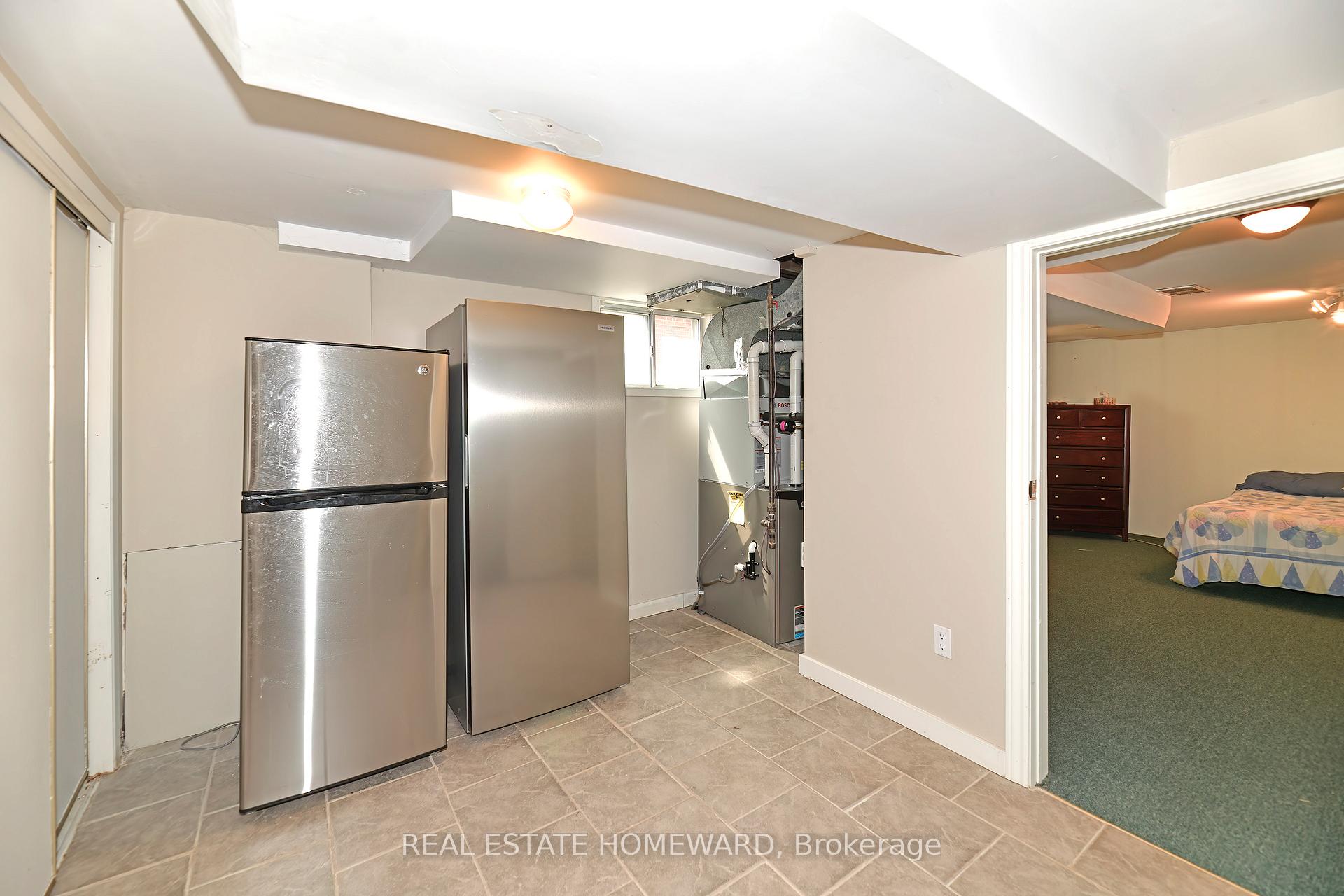 Photo 13 of 295 Chisholm Avenue, Toronto, Woodbine-Lumsden — HOMEH