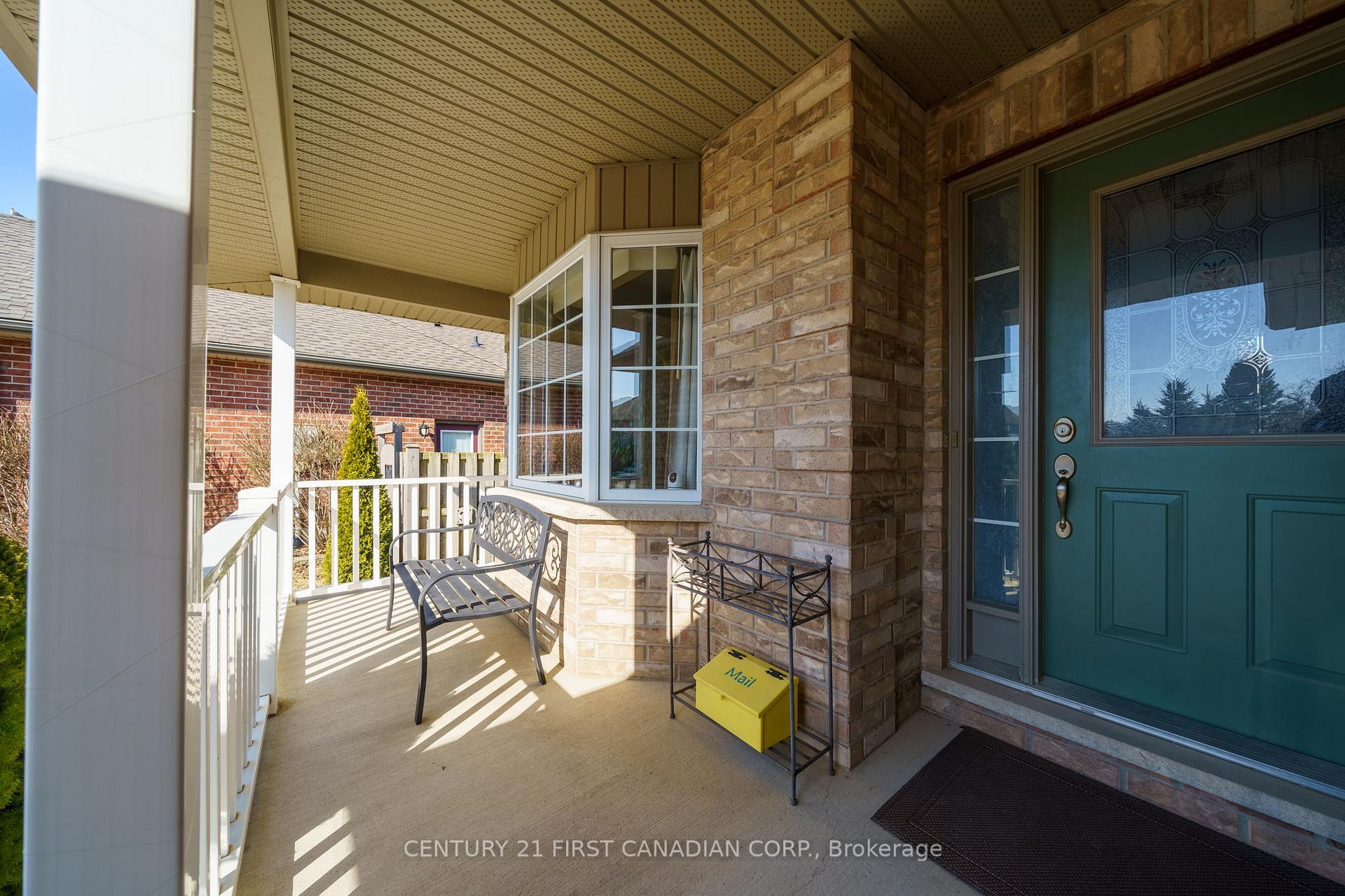 Photo 3 of 208 Forest Grove Crescent, Thames Centre, Dorchester — HOMEH