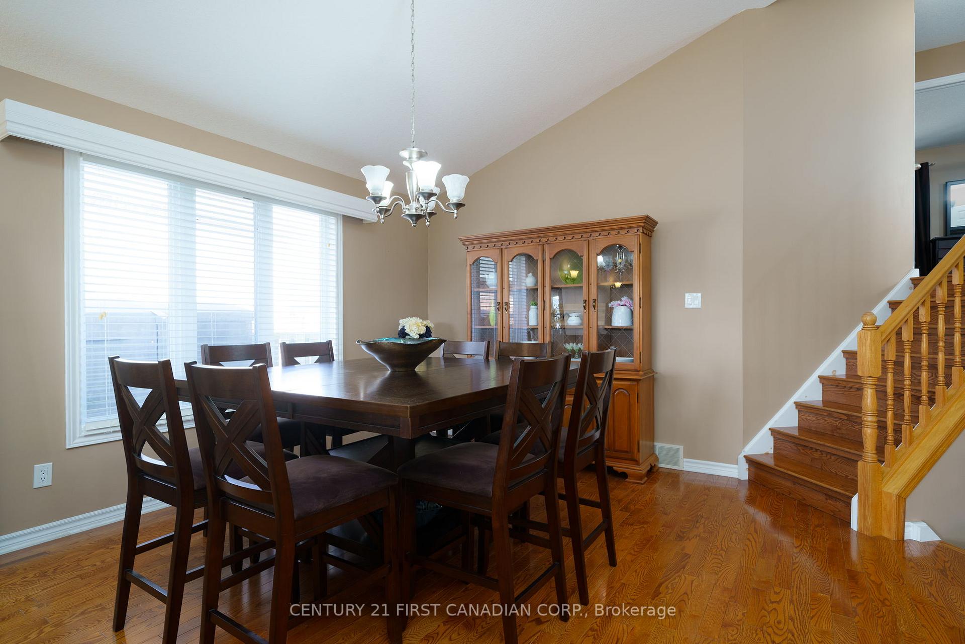 Photo 6 of 208 Forest Grove Crescent, Thames Centre, Dorchester — HOMEH