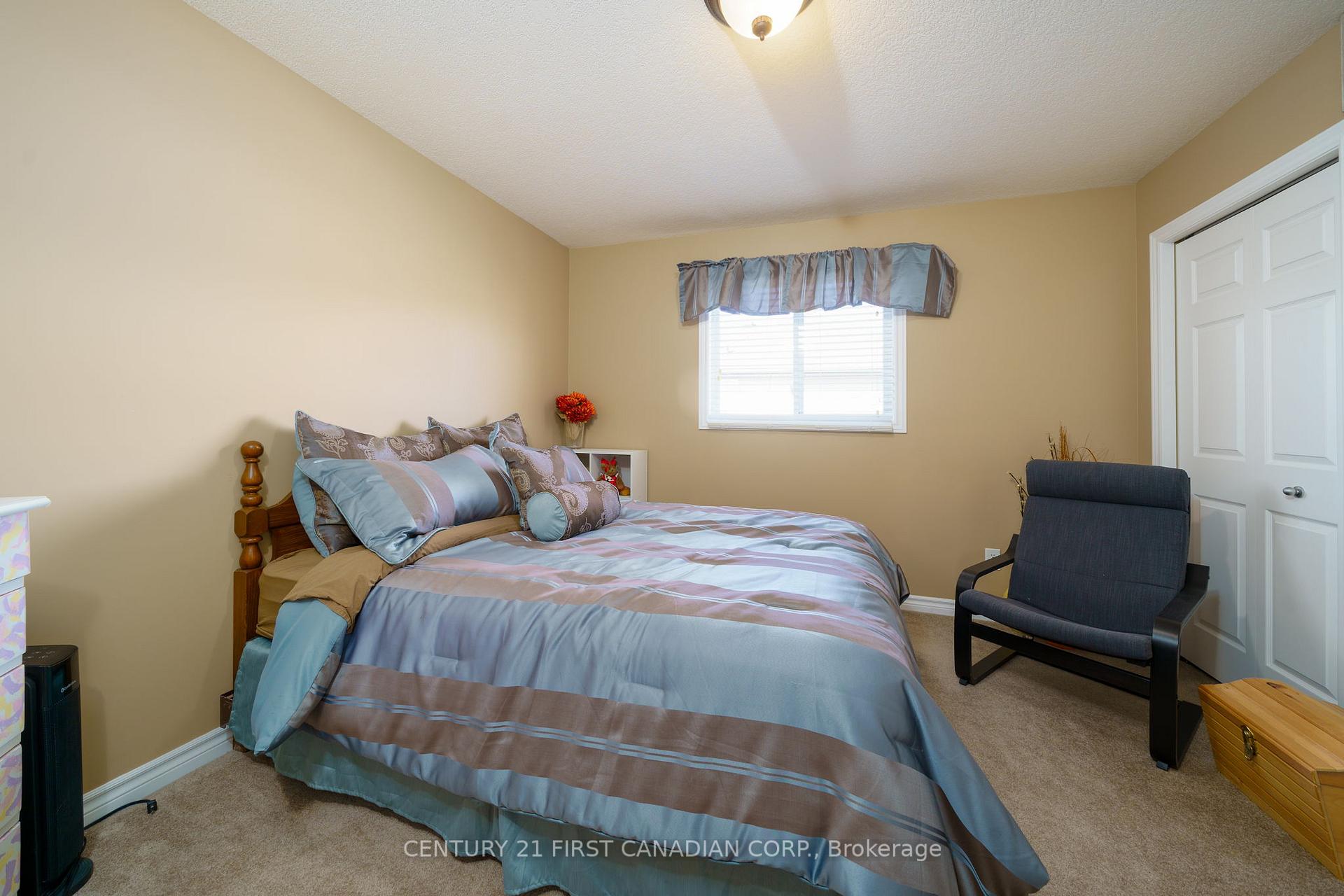 Photo 15 of 208 Forest Grove Crescent, Thames Centre, Dorchester — HOMEH