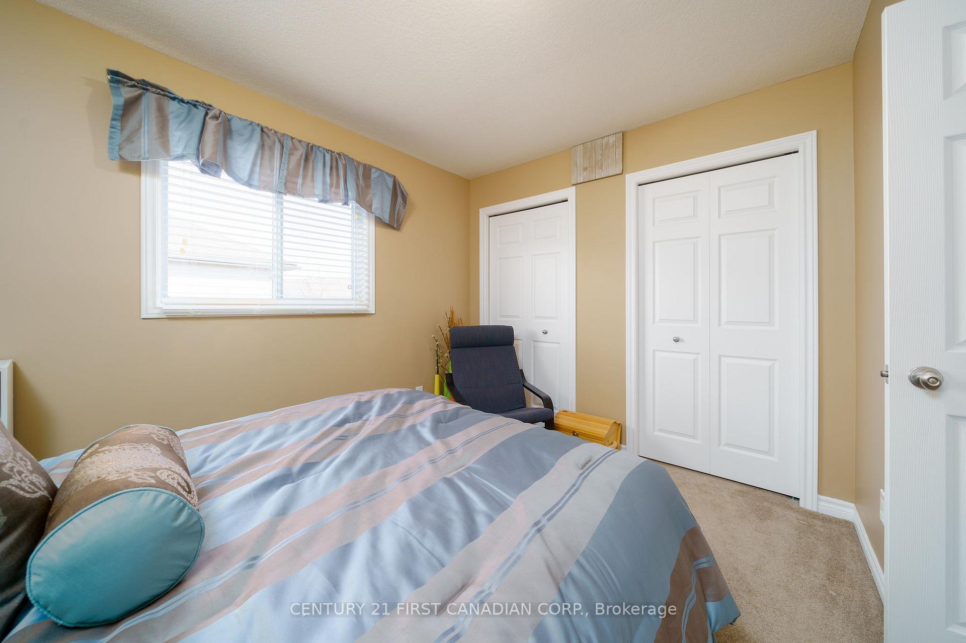 Photo 16 of 208 Forest Grove Crescent, Thames Centre, Dorchester — HOMEH