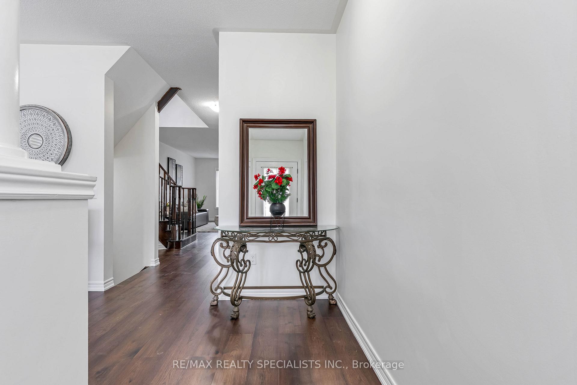Photo 4 of 19 White Ash Road, Thorold, Confederation Heights — HOMEH