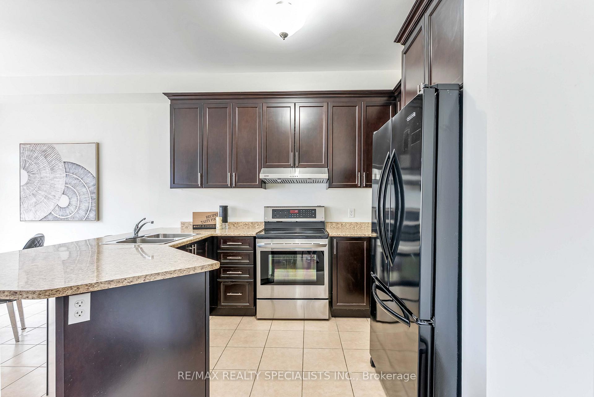 Photo 14 of 19 White Ash Road, Thorold, Confederation Heights — HOMEH