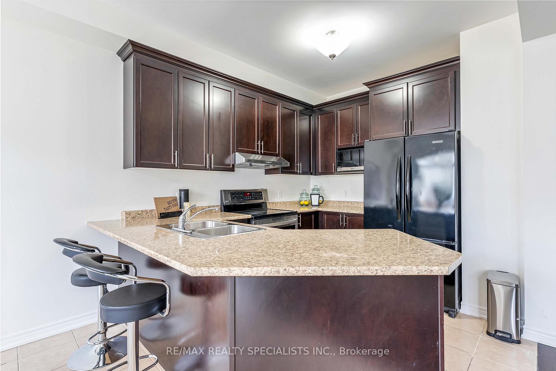Photo 15 of 19 White Ash Road, Thorold, Confederation Heights — HOMEH