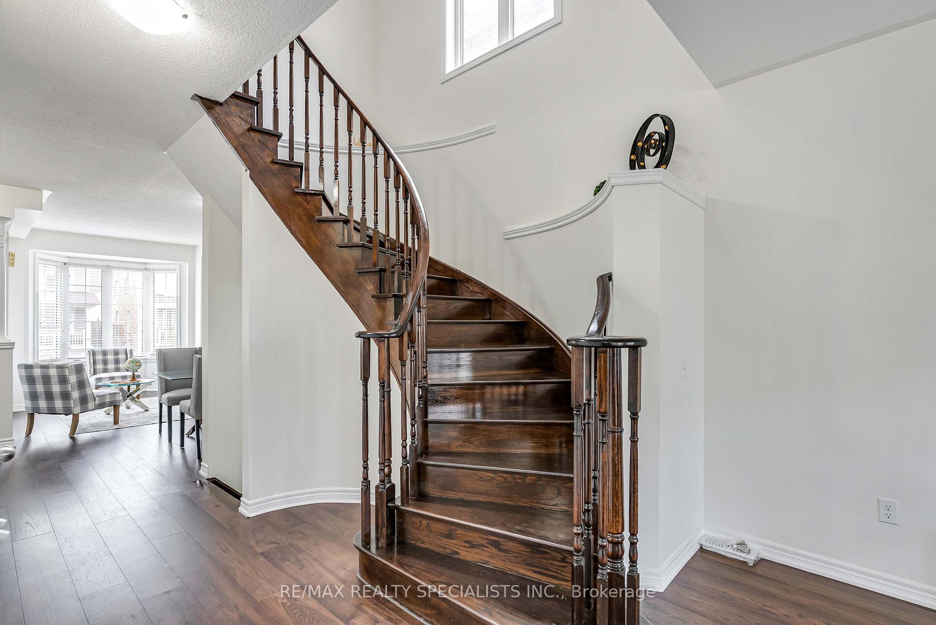 Photo 17 of 19 White Ash Road, Thorold, Confederation Heights — HOMEH