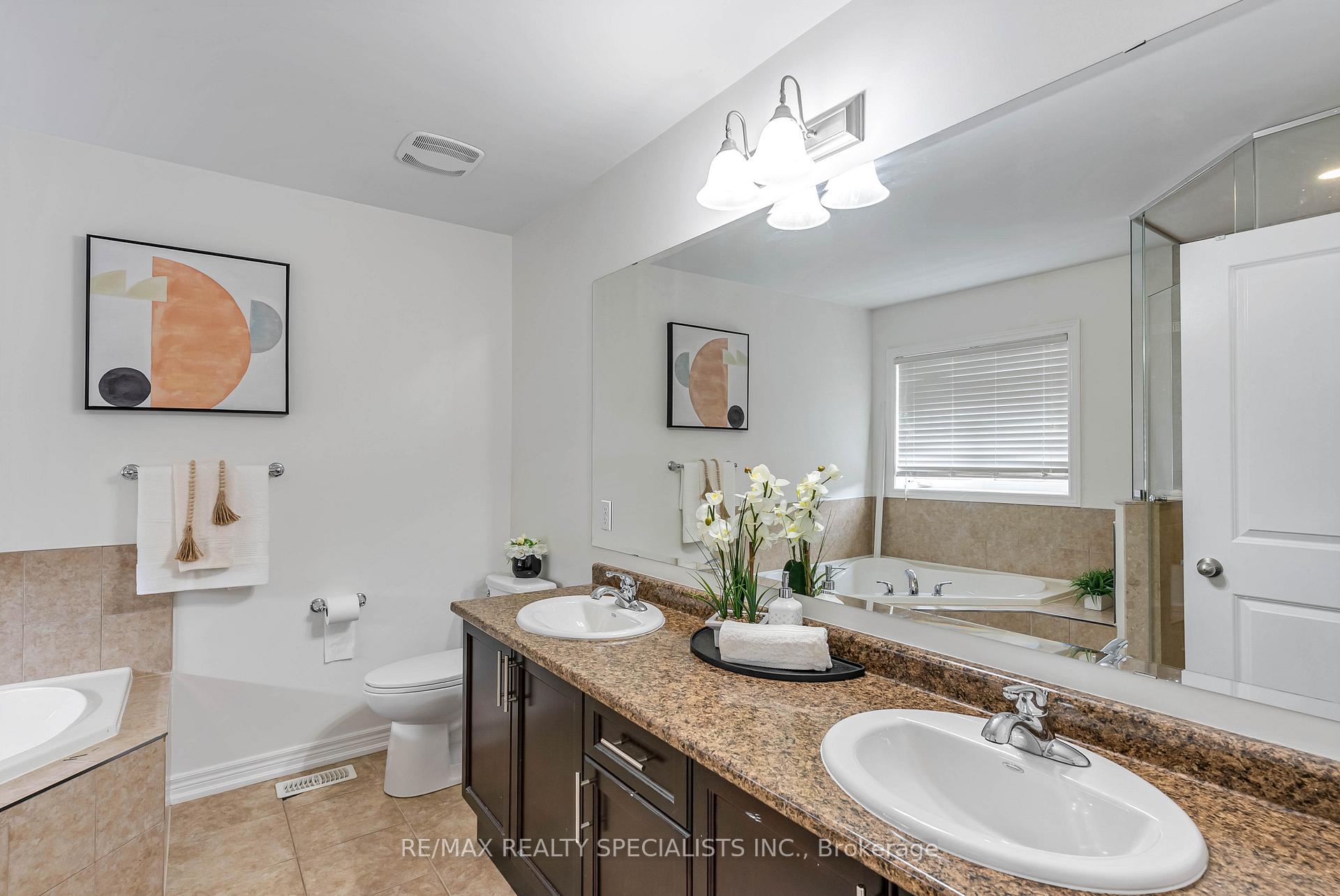 Photo 33 of 19 White Ash Road, Thorold, Confederation Heights — HOMEH