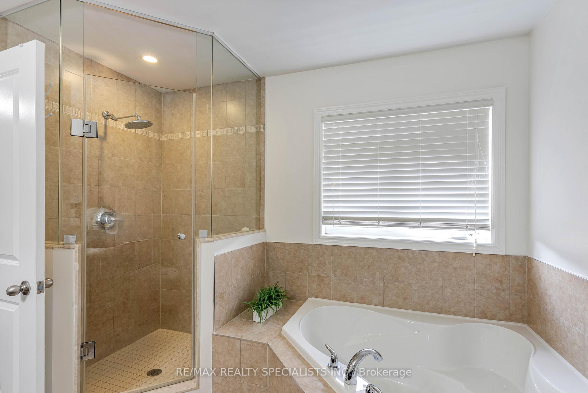 Photo 35 of 19 White Ash Road, Thorold, Confederation Heights — HOMEH