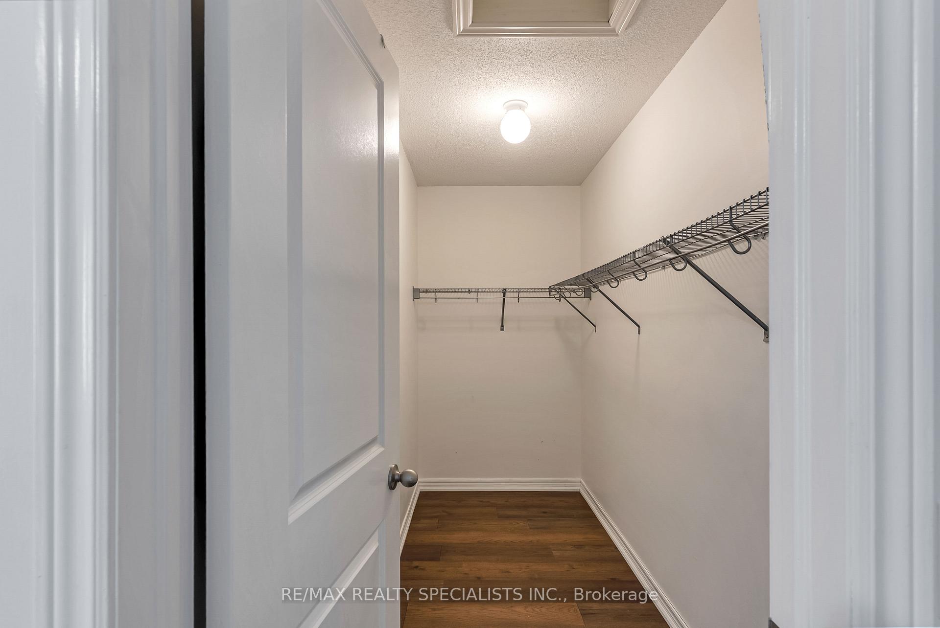Photo 36 of 19 White Ash Road, Thorold, Confederation Heights — HOMEH