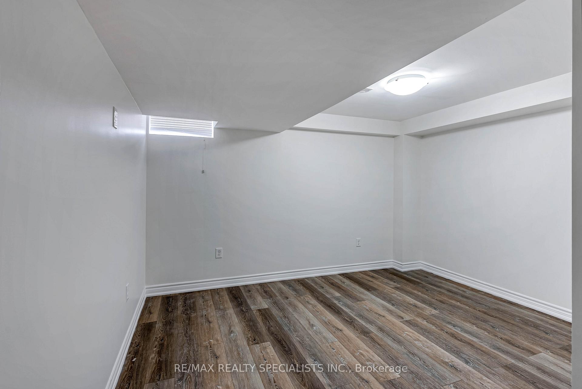 Photo 43 of 19 White Ash Road, Thorold, Confederation Heights — HOMEH