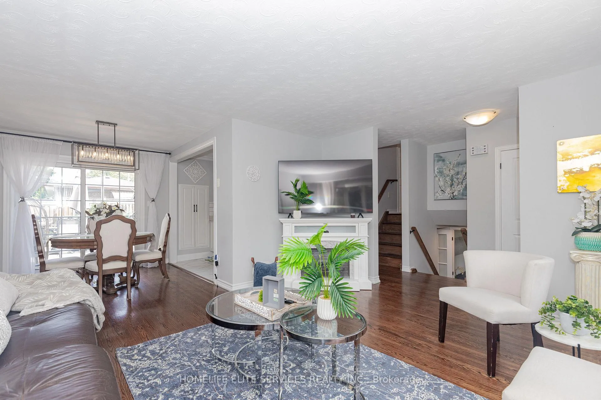 Photo 10 of 323 Central Pk Boulevard N, Oshawa, O'Neill — HOMEH