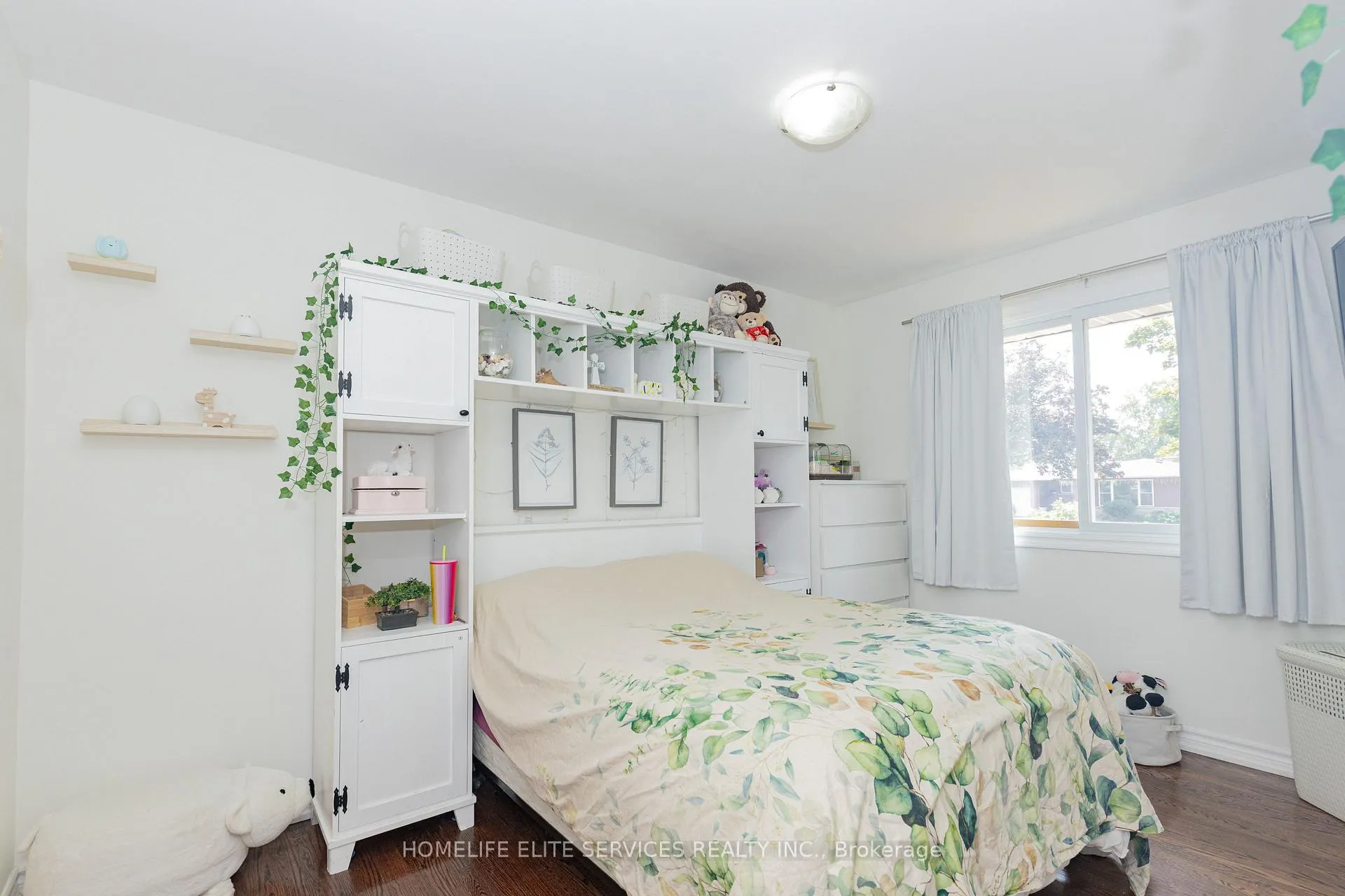 Photo 16 of 323 Central Pk Boulevard N, Oshawa, O'Neill — HOMEH