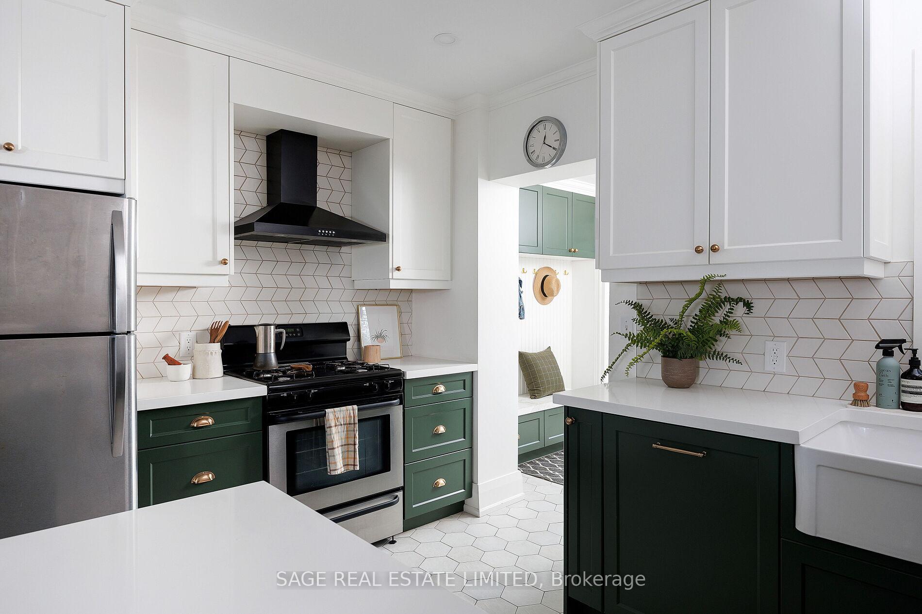 Photo 15 of 113 Alton Avenue, Toronto, South Riverdale — HOMEH