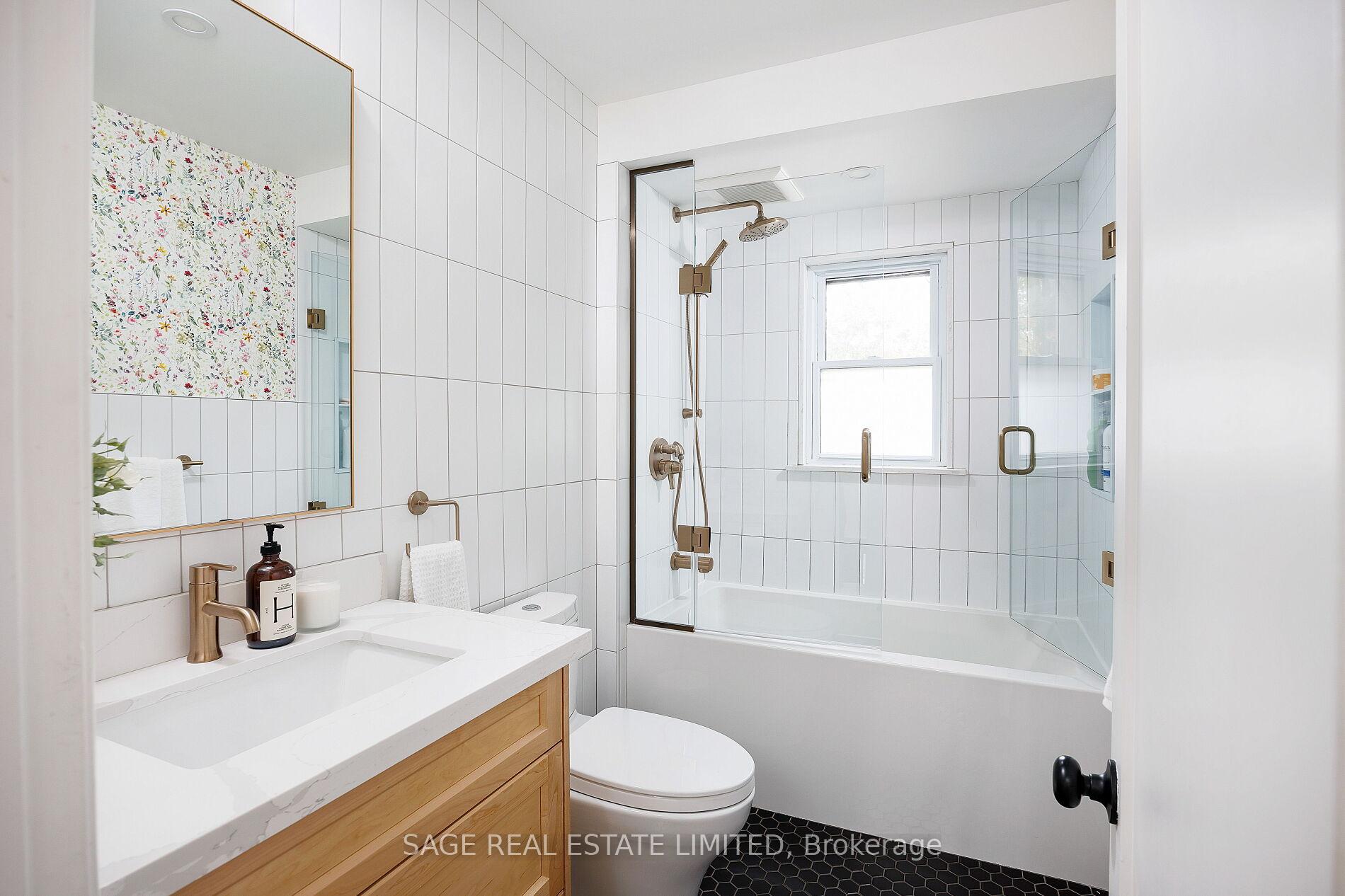 Photo 28 of 113 Alton Avenue, Toronto, South Riverdale — HOMEH