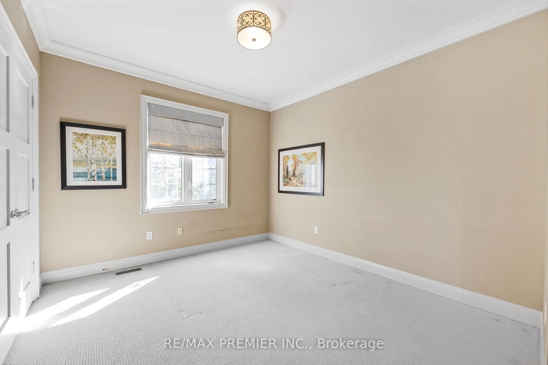 Photo 29 of 76 Orleans Circle, Vaughan, Vellore Village — HOMEH