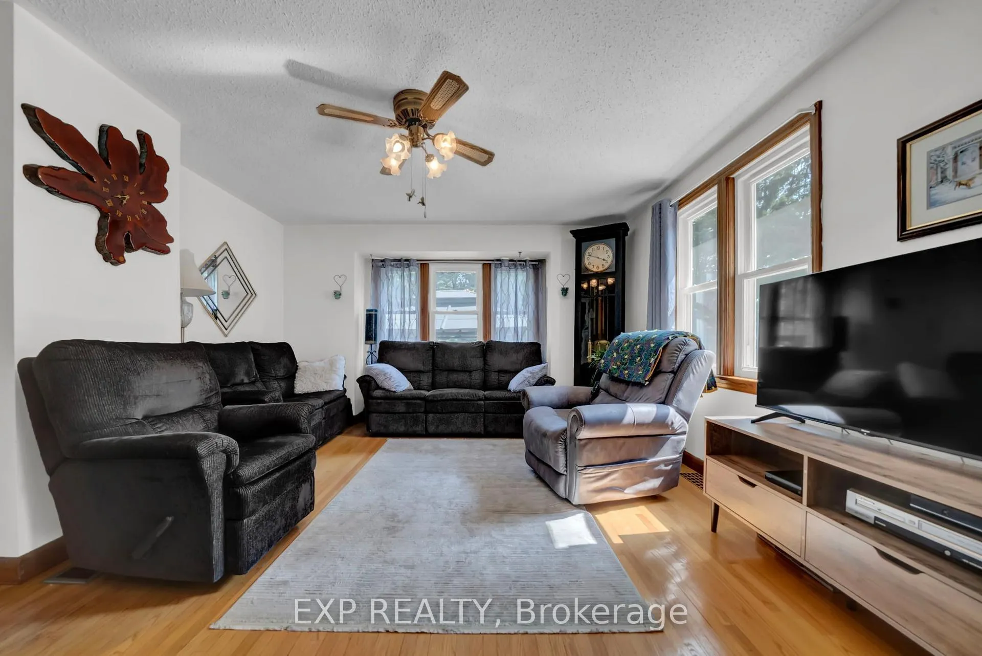 Photo 6 of 3253 Tooley Road, Clarington, Courtice — HOMEH