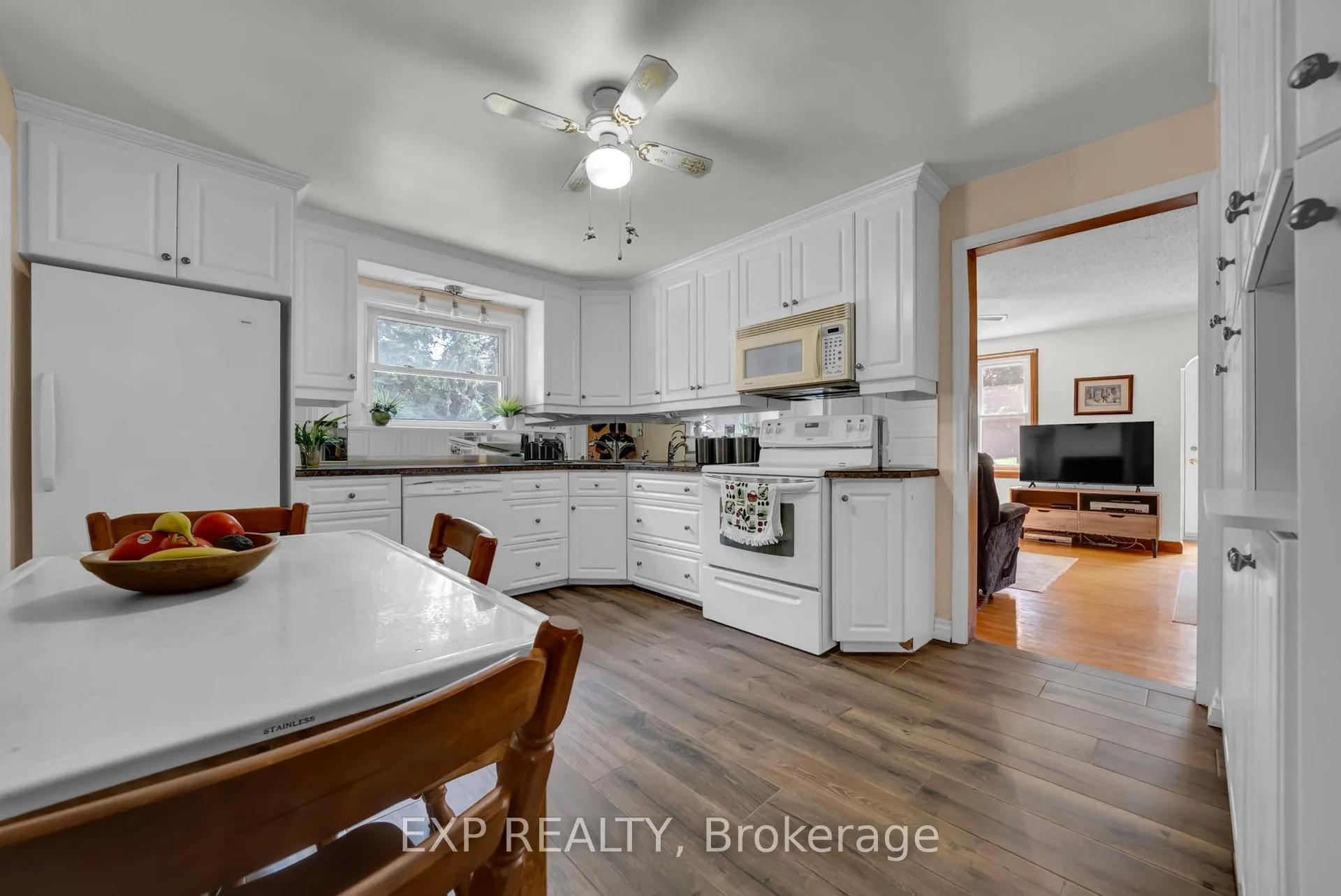 Photo 9 of 3253 Tooley Road, Clarington, Courtice — HOMEH