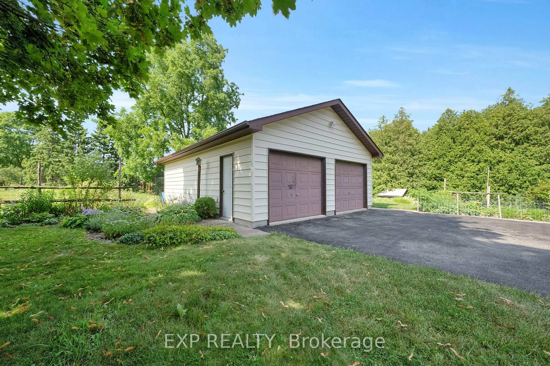Photo 32 of 3253 Tooley Road, Clarington, Courtice — HOMEH