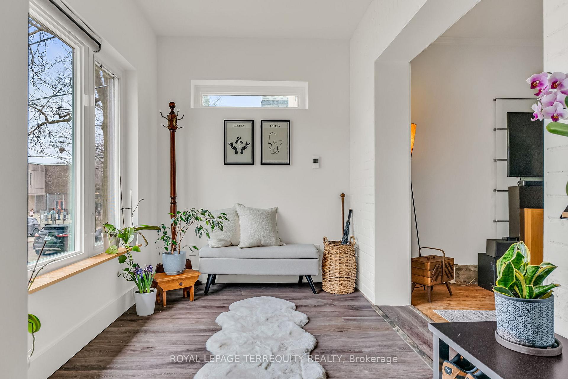 Photo 4 of 115 Humewood Drive, Toronto, Humewood-Cedarvale — HOMEH