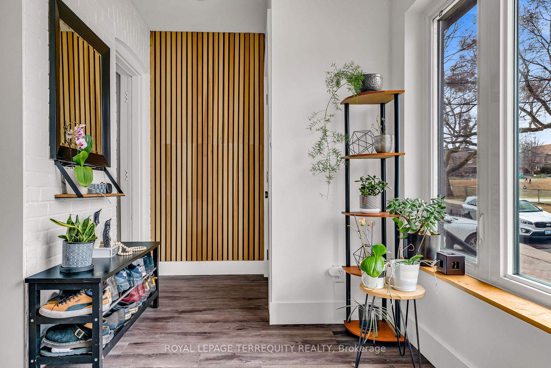 Photo 5 of 115 Humewood Drive, Toronto, Humewood-Cedarvale — HOMEH