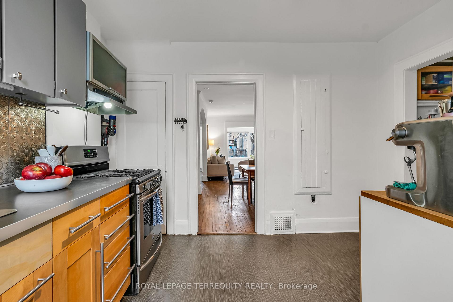 Photo 12 of 115 Humewood Drive, Toronto, Humewood-Cedarvale — HOMEH