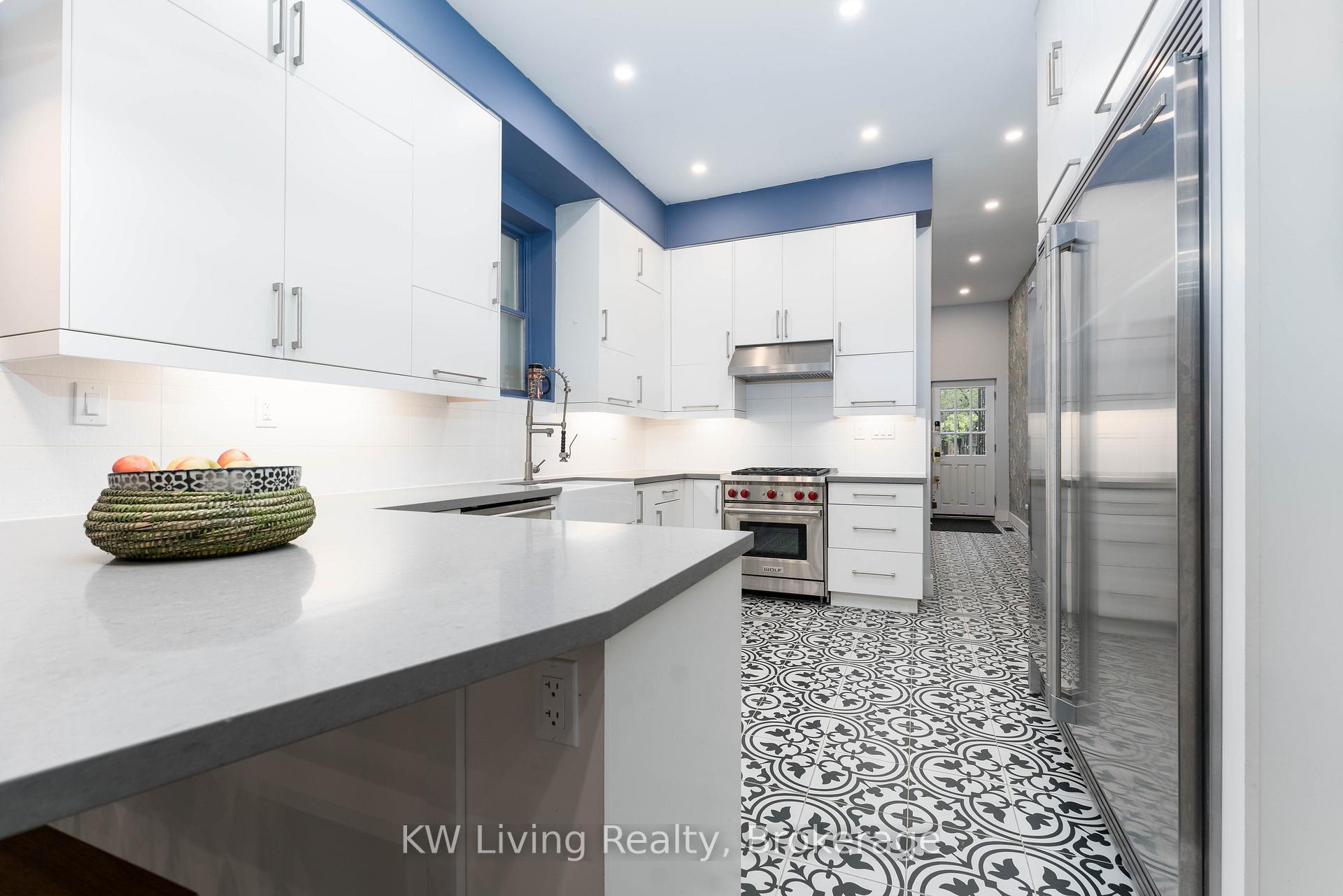 Photo 4 of 114 Seaton Street, Toronto, Moss Park — HOMEH