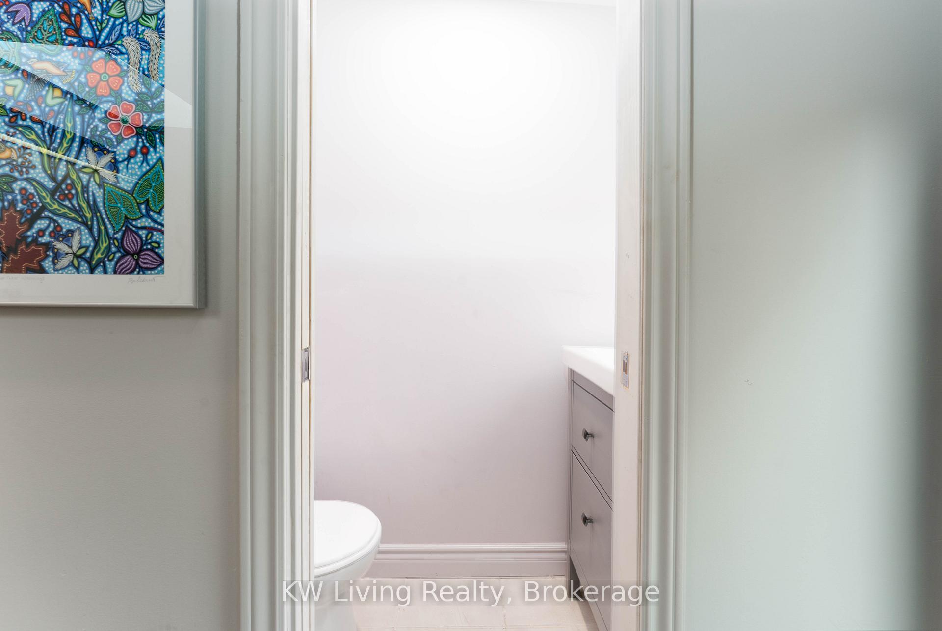 Photo 6 of 114 Seaton Street, Toronto, Moss Park — HOMEH
