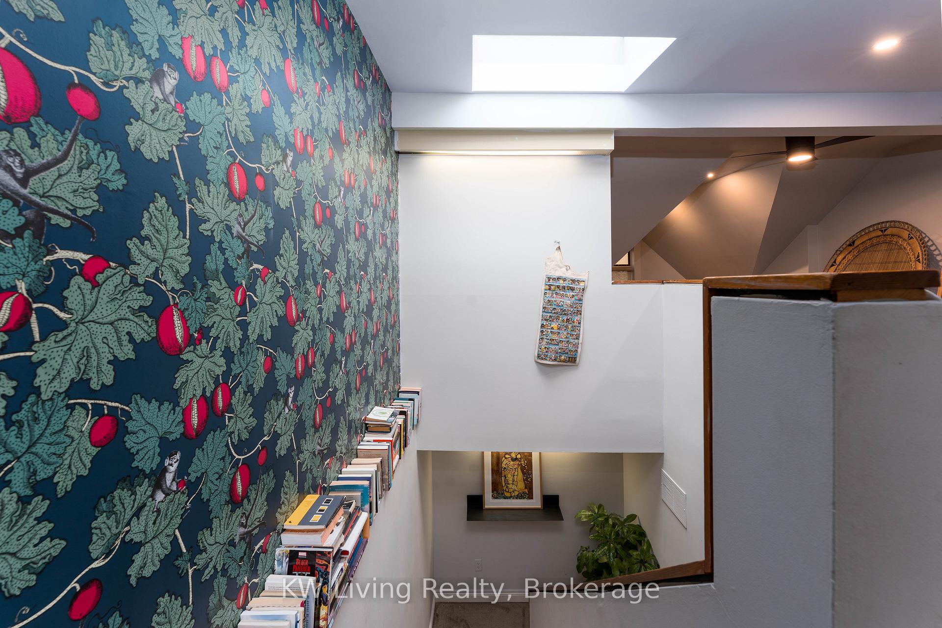 Photo 9 of 114 Seaton Street, Toronto, Moss Park — HOMEH