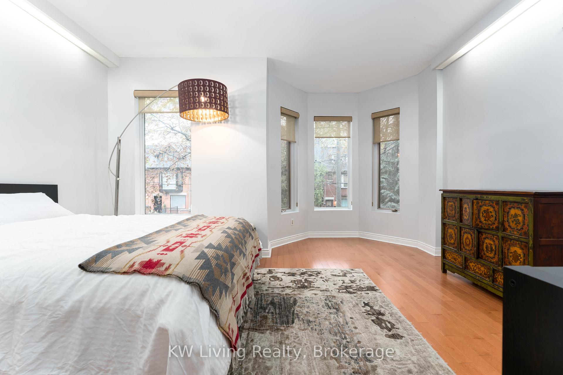 Photo 13 of 114 Seaton Street, Toronto, Moss Park — HOMEH