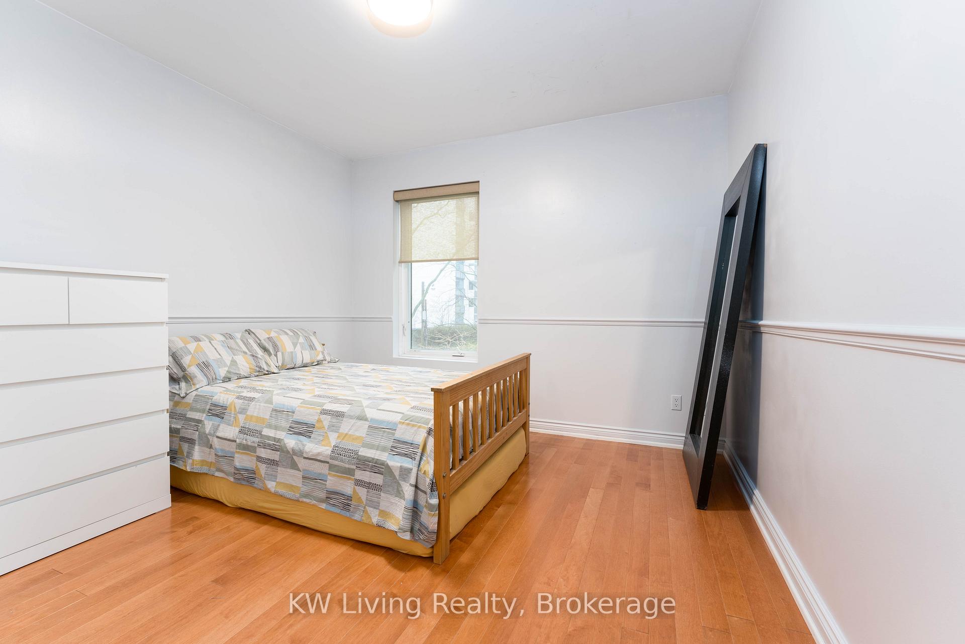 Photo 17 of 114 Seaton Street, Toronto, Moss Park — HOMEH