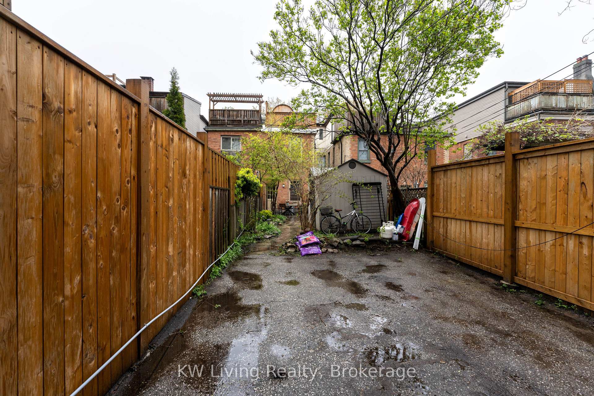 Photo 19 of 114 Seaton Street, Toronto, Moss Park — HOMEH