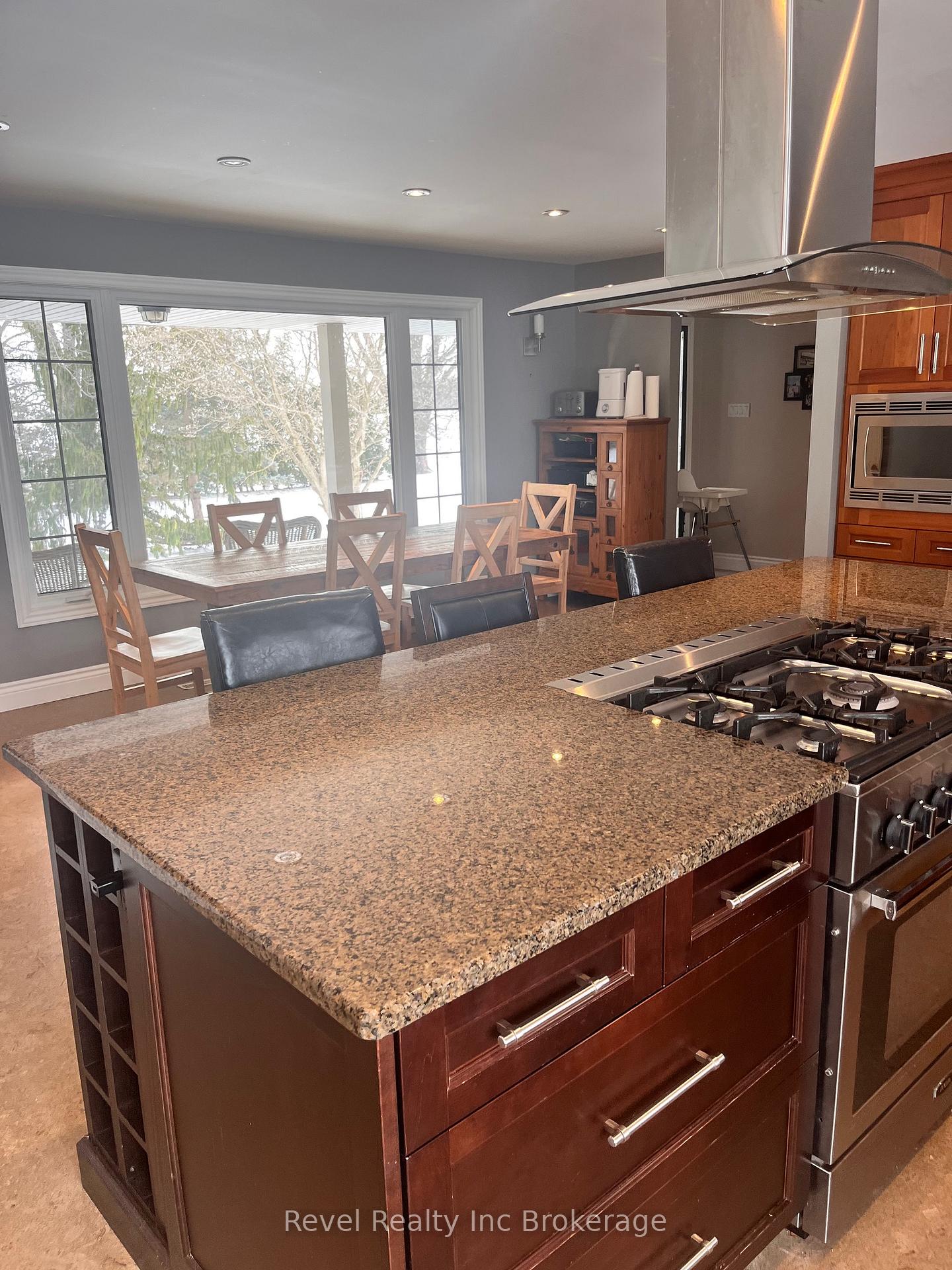 Photo 12 of 3264 Gladstone Drive, Thames Centre, Rural Thames Centre — HOMEH