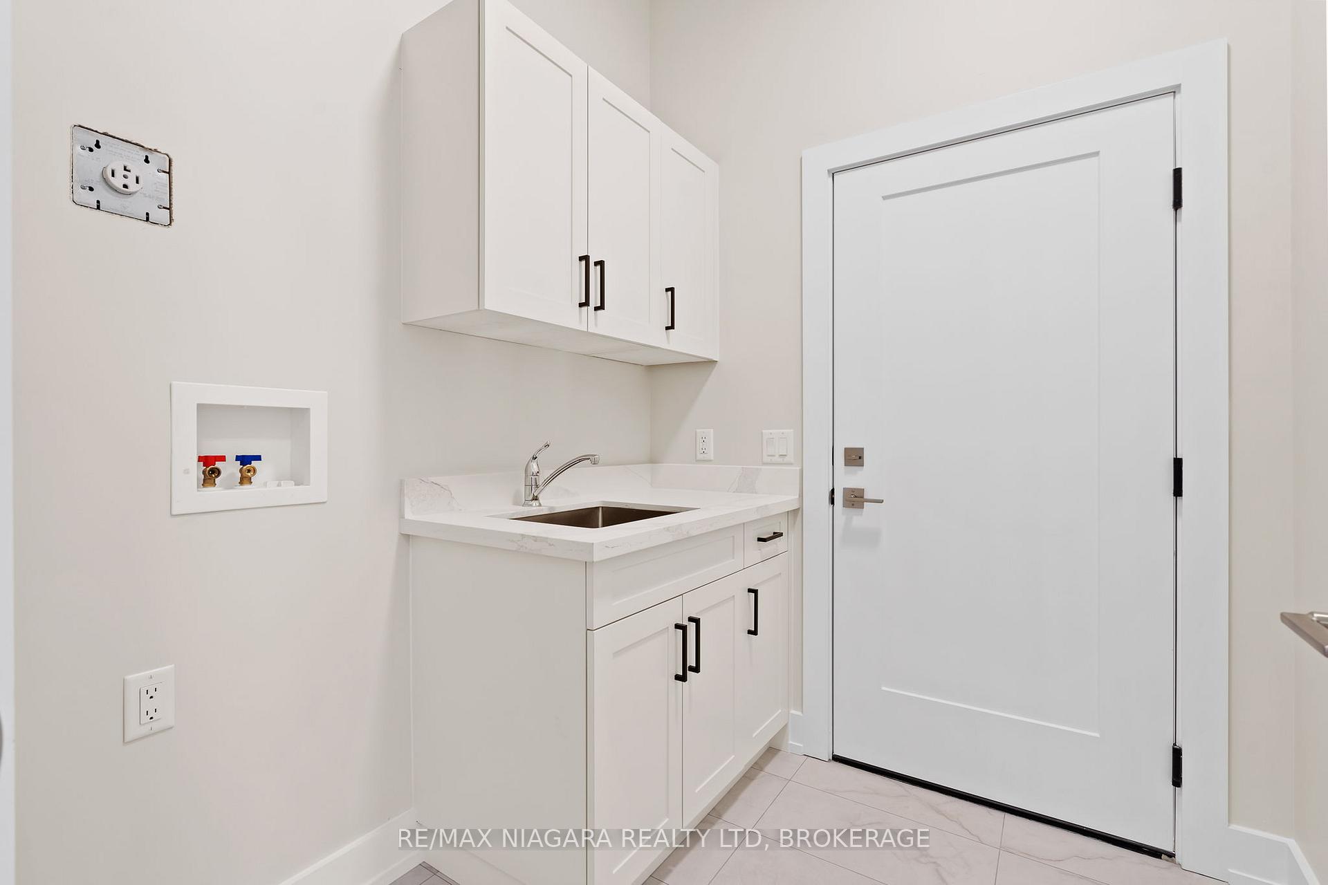 Photo 13 of Unit 1, 41 Ivy Crescent, Thorold, Confederation Heights — HOMEH