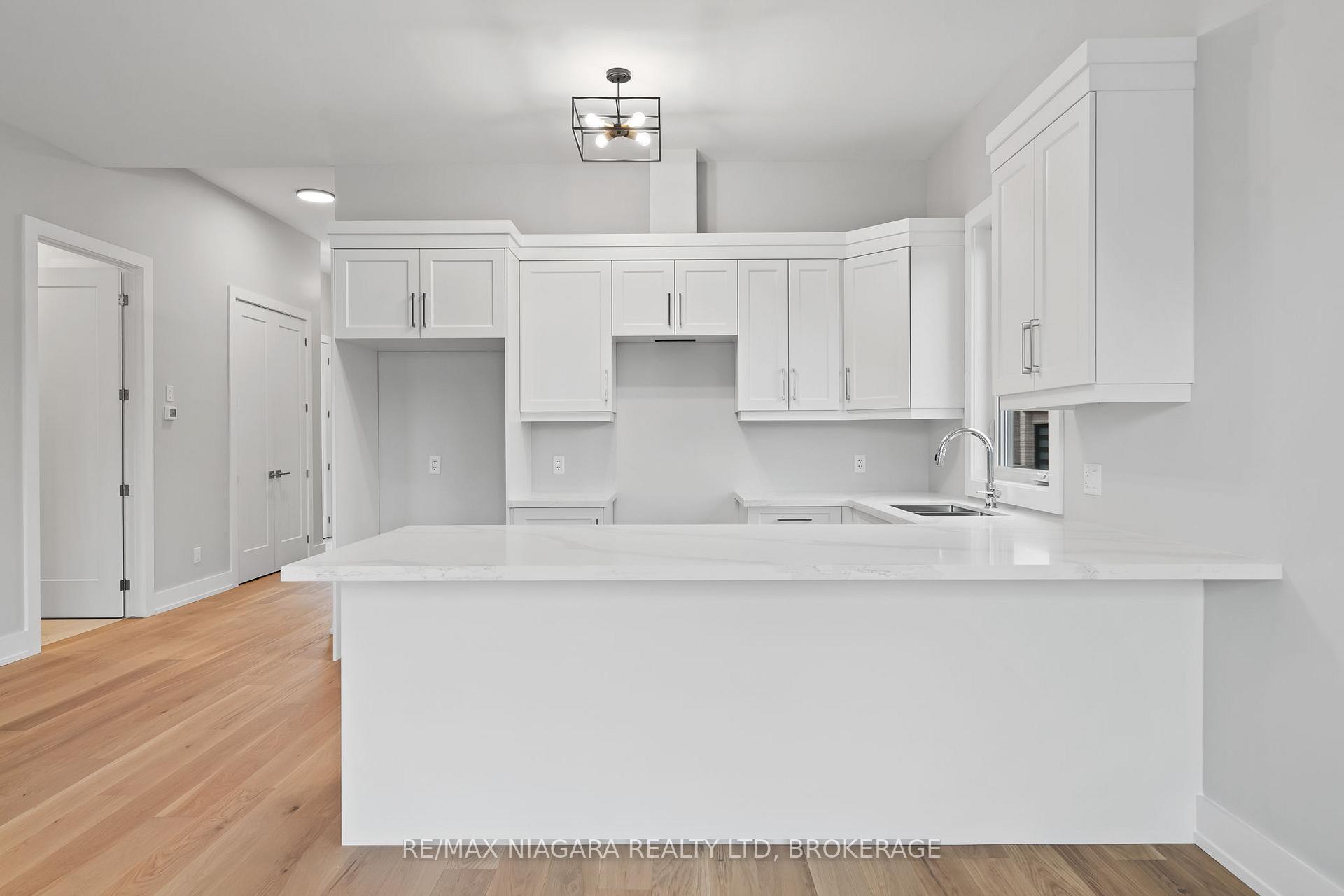 Photo 16 of Unit 1, 41 Ivy Crescent, Thorold, Confederation Heights — HOMEH