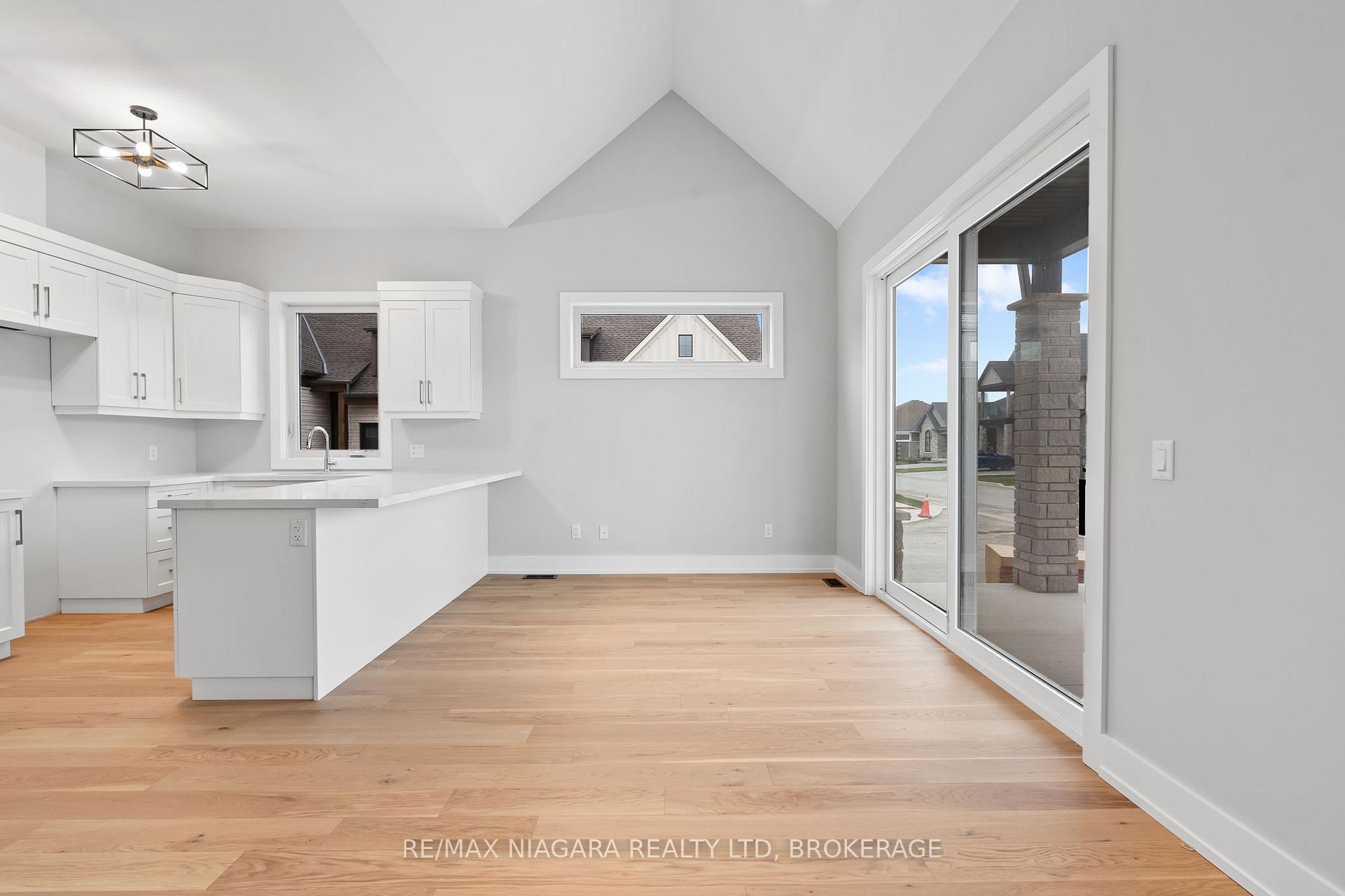 Photo 19 of Unit 1, 41 Ivy Crescent, Thorold, Confederation Heights — HOMEH