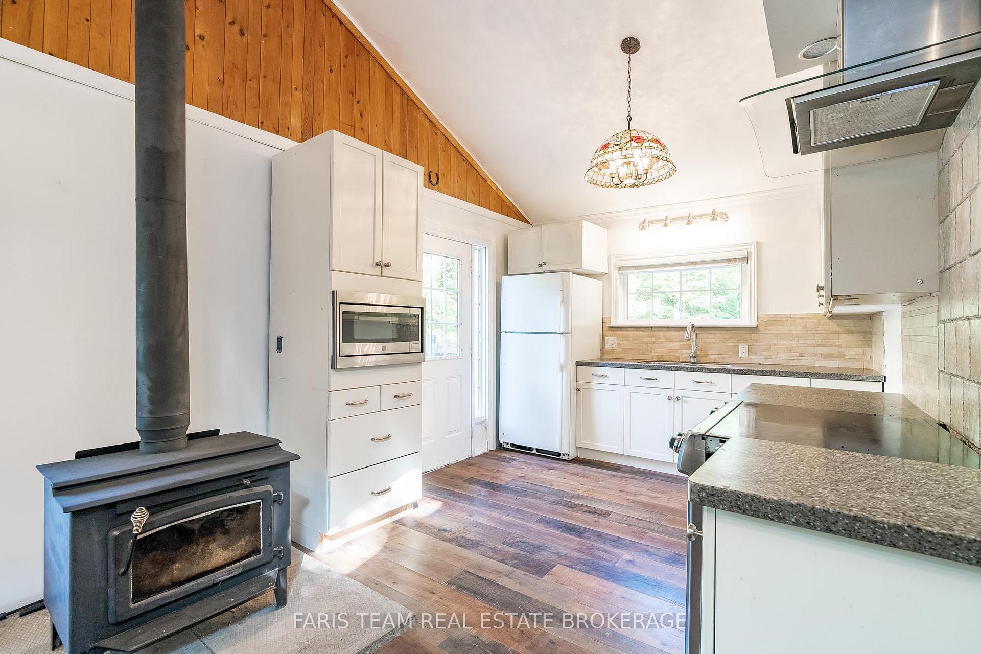 Photo 8 of 56 Meadows Avenue, Tay, Rural Tay — HOMEH