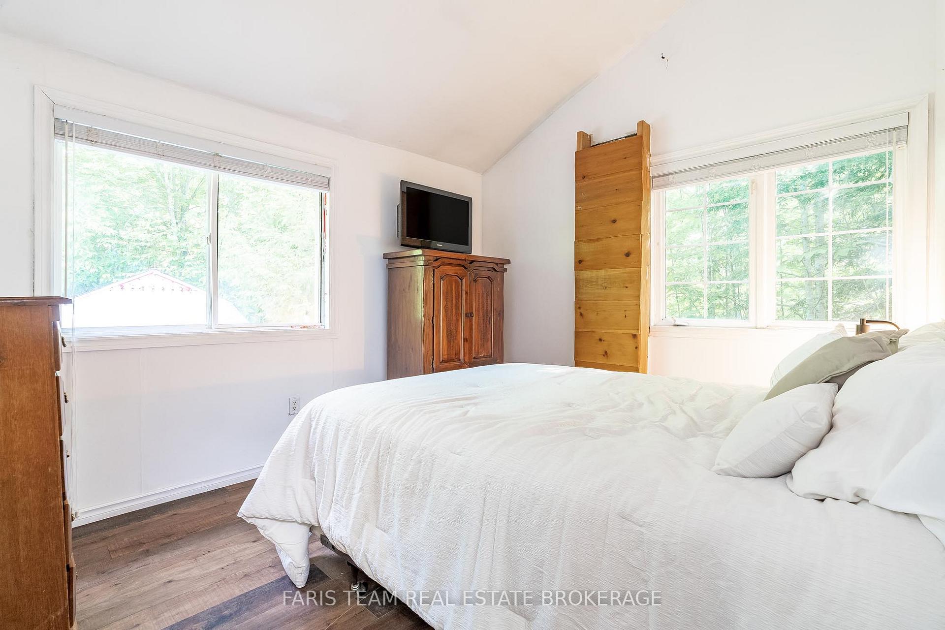 Photo 17 of 56 Meadows Avenue, Tay, Rural Tay — HOMEH