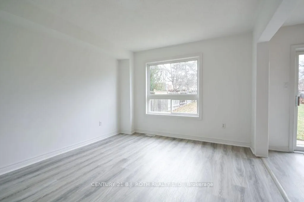 Photo 10 of 5 Peter Street, Barrie, Ardagh — HOMEH