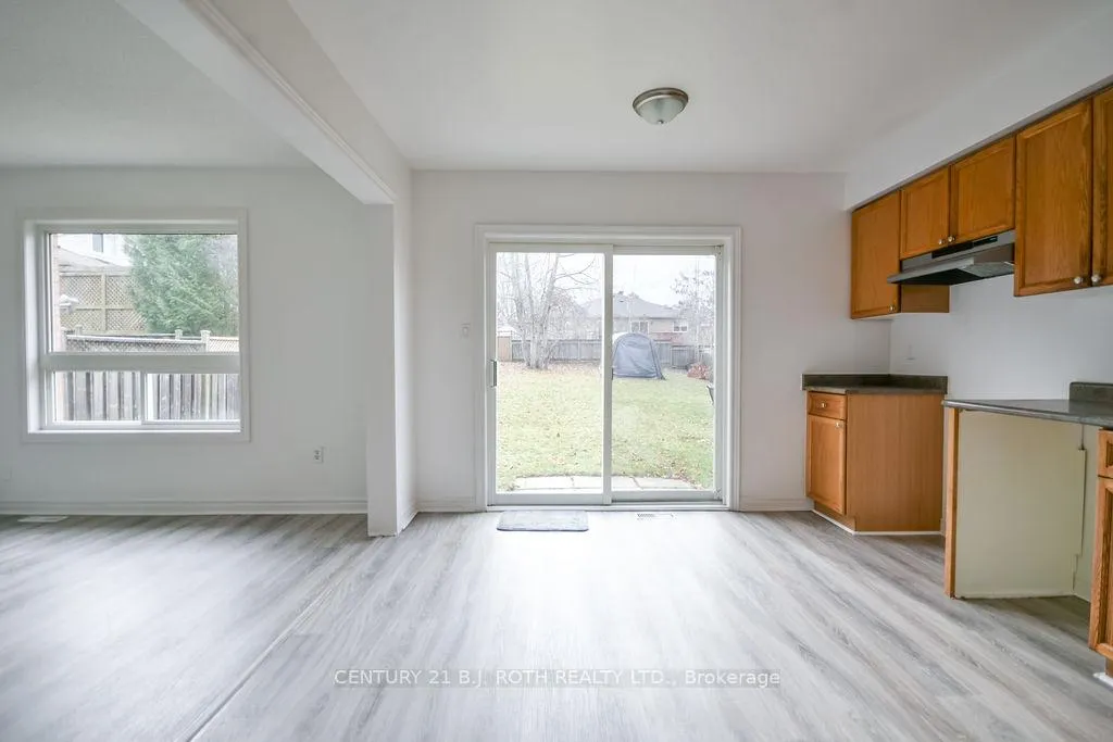 Photo 14 of 5 Peter Street, Barrie, Ardagh — HOMEH