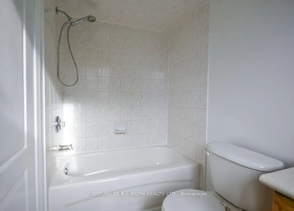 Photo 31 of 5 Peter Street, Barrie, Ardagh — HOMEH