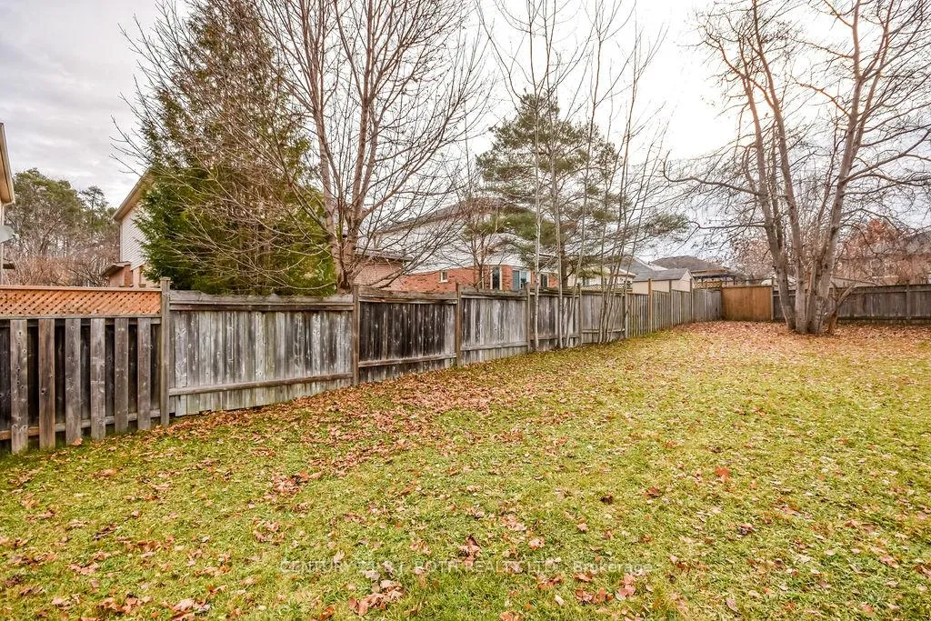 Photo 38 of 5 Peter Street, Barrie, Ardagh — HOMEH