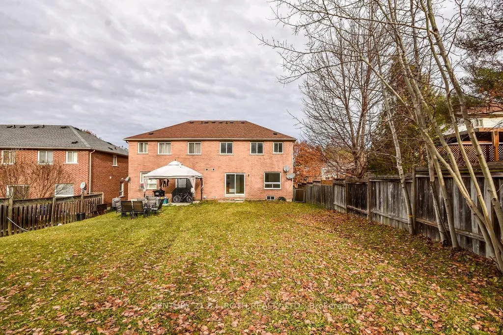 Photo 39 of 5 Peter Street, Barrie, Ardagh — HOMEH